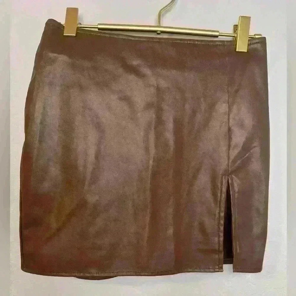 Fashion Nova Flame in your Heart Skirt Chocolate Size S Pleather Slit - Picture 7 of 11